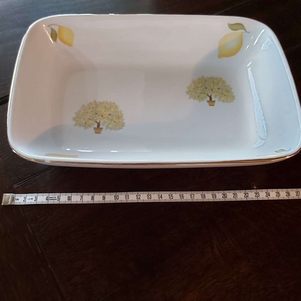 New Maghboud  porcelain dish
